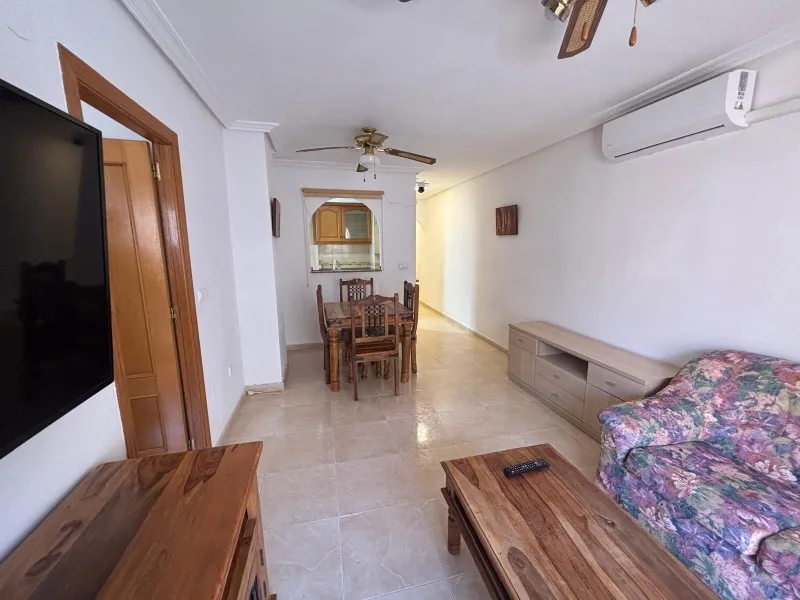Bright south-facing apartment with garage just steps from the center!