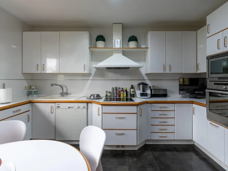 SEMI-DETACHED VILLA WITH PRIVATE POOL IN CORRALEJOS | MADRID
