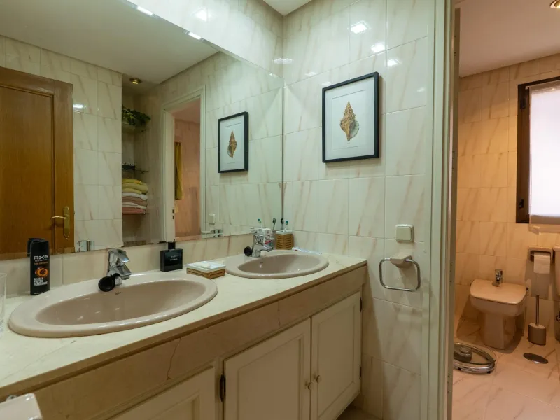 SEMI-DETACHED VILLA WITH PRIVATE POOL IN CORRALEJOS | MADRID