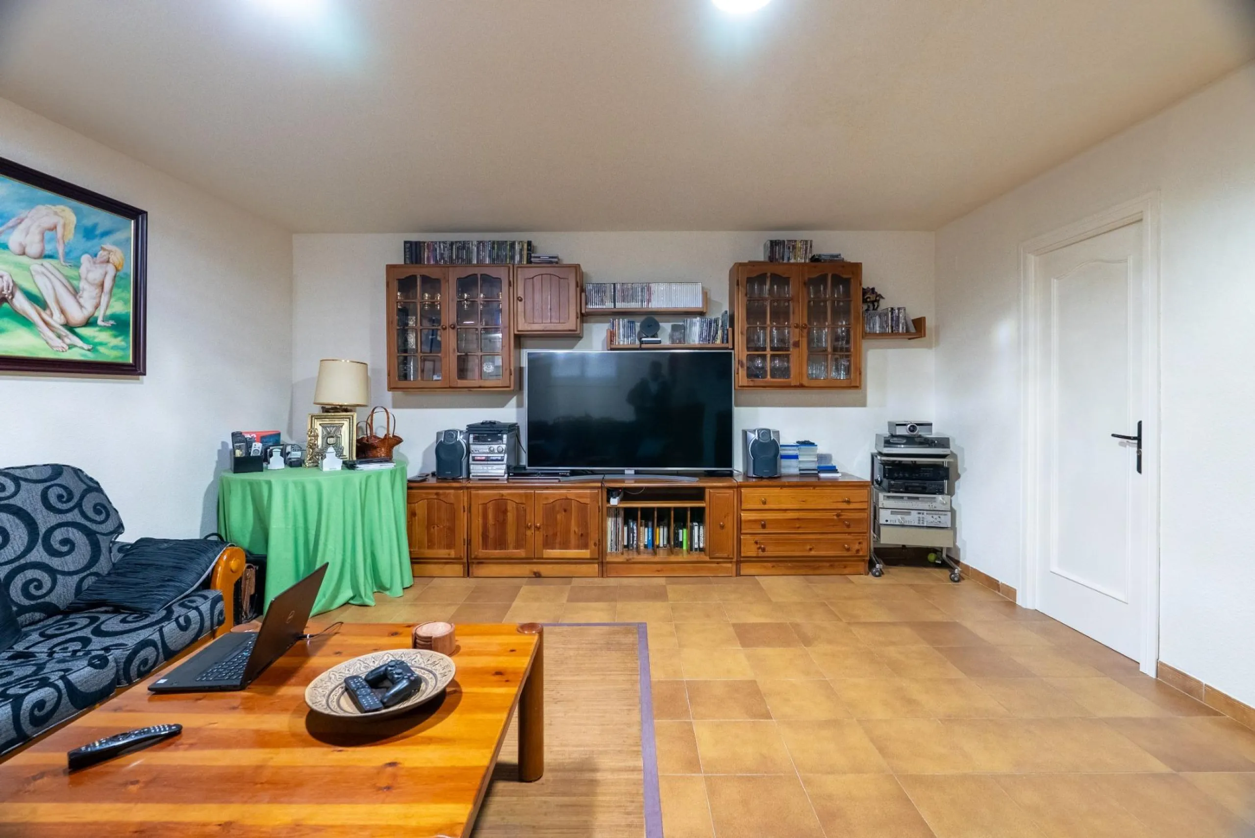 SEMI-DETACHED VILLA WITH PRIVATE POOL IN CORRALEJOS | MADRID