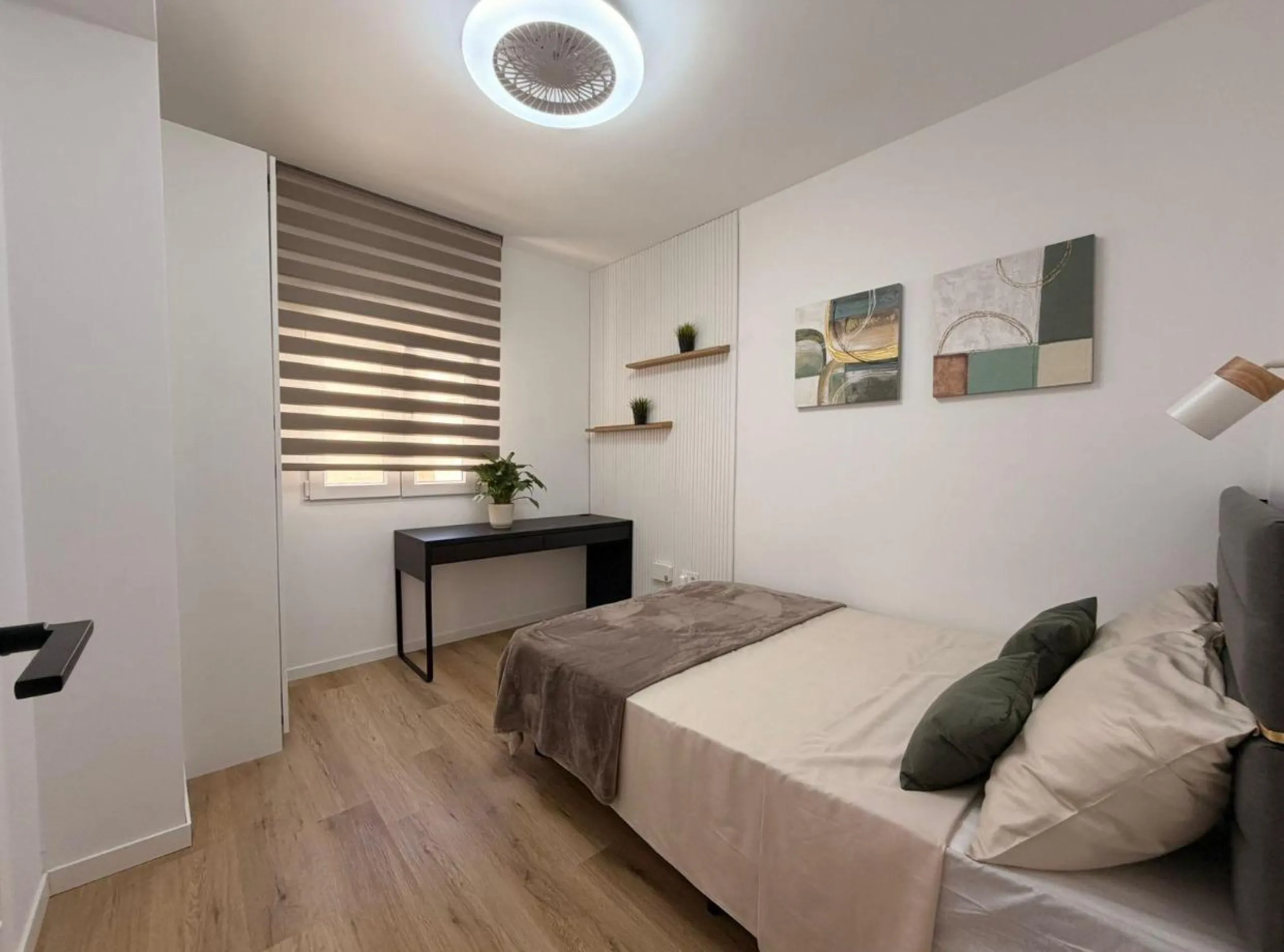 Exclusive renovated apartment just 50 meters from Los Locos Beach – Torrevieja