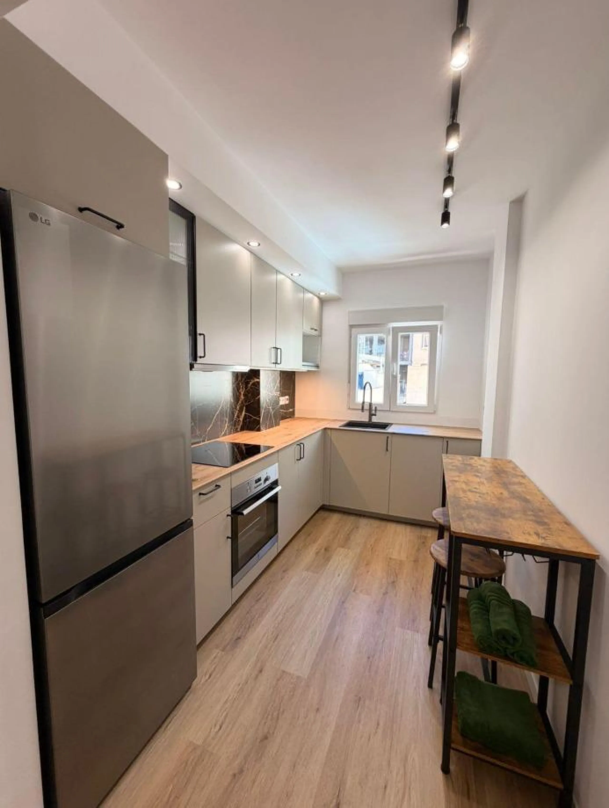 Exclusive renovated apartment just 50 meters from Los Locos Beach – Torrevieja