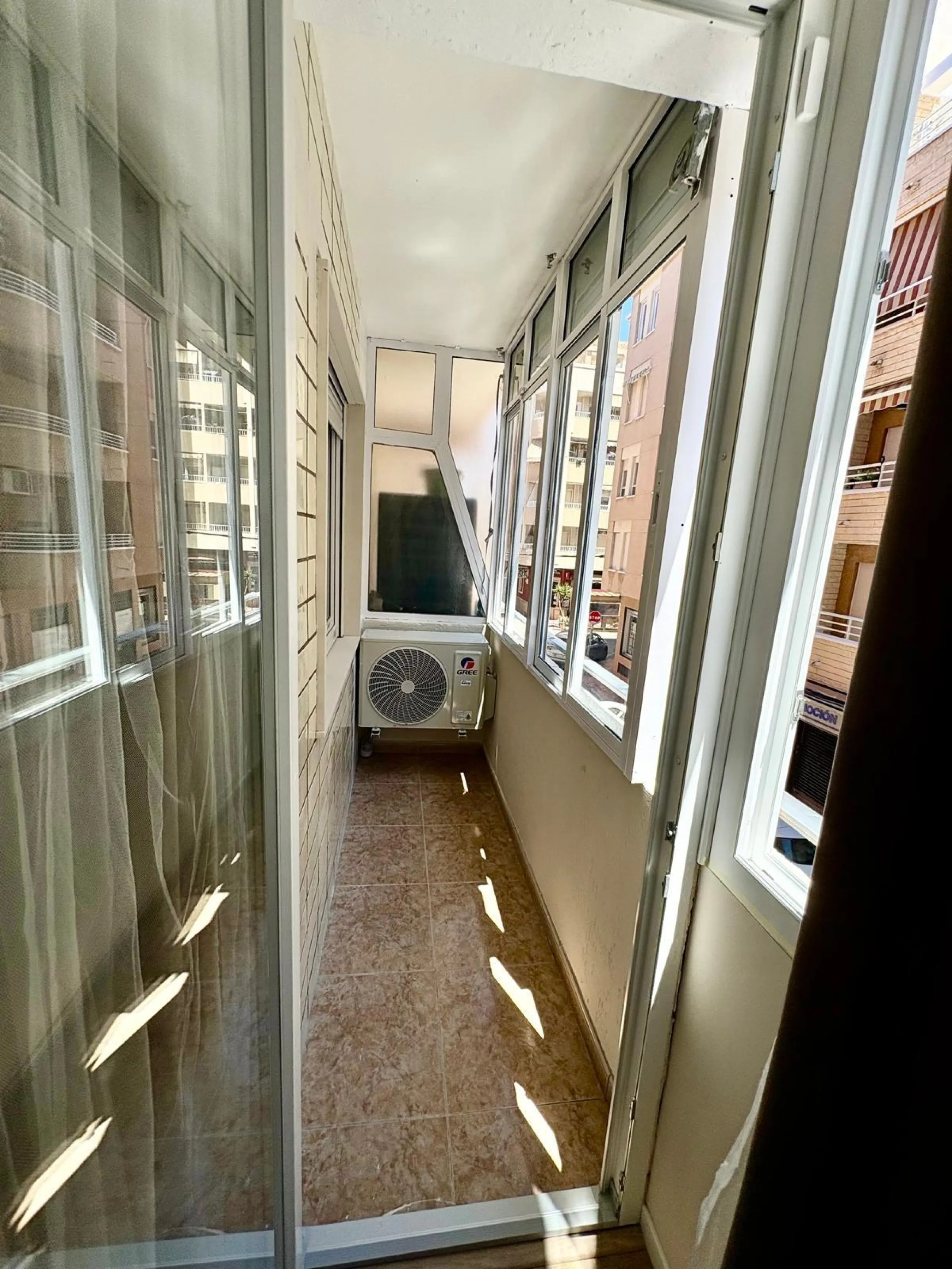 Exclusive renovated apartment just 50 meters from Los Locos Beach – Torrevieja