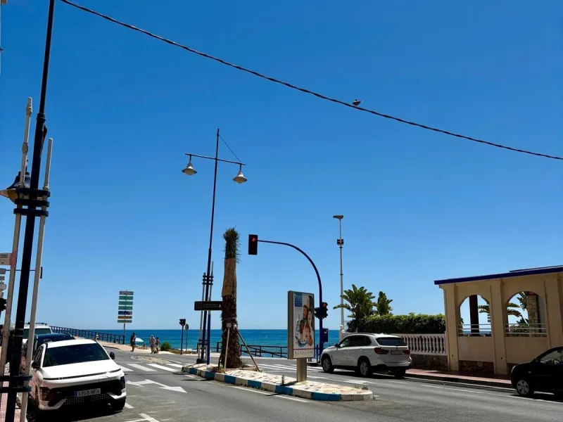 Exclusive renovated apartment just 50 meters from Los Locos Beach – Torrevieja