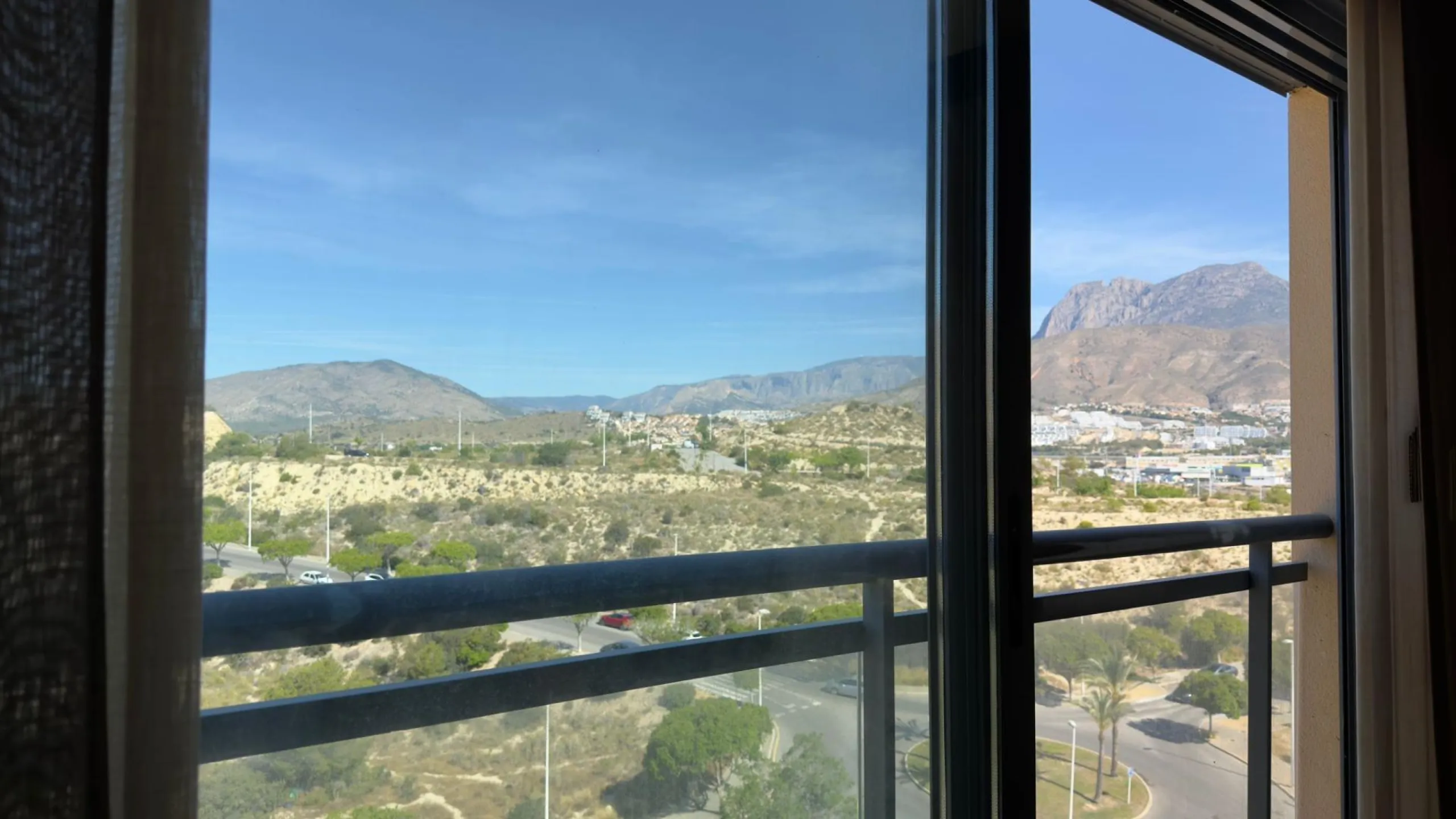 🌄 SPECTACULAR APARTMENT WITH PANORAMIC MOUNTAIN VIEWS — CALA DE FINESTRAT