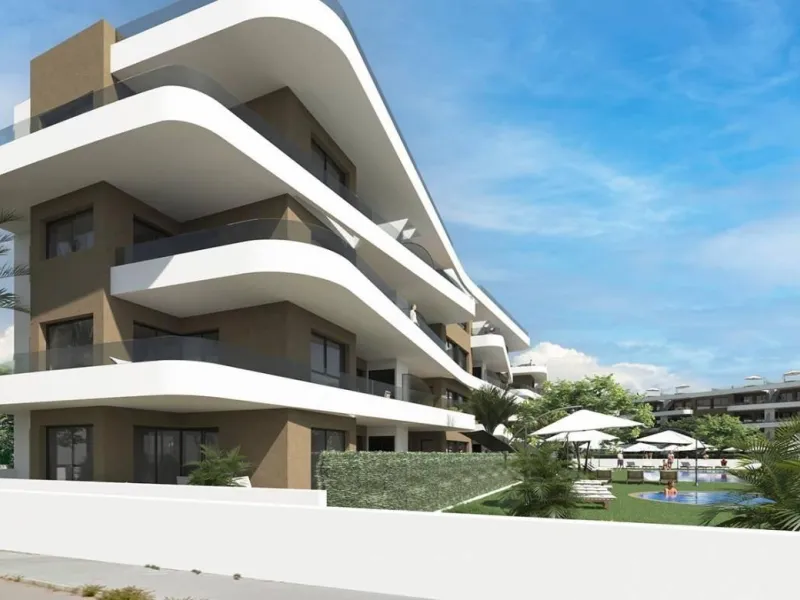 New residential complex located in Punta Prima (Orihuela Costa)