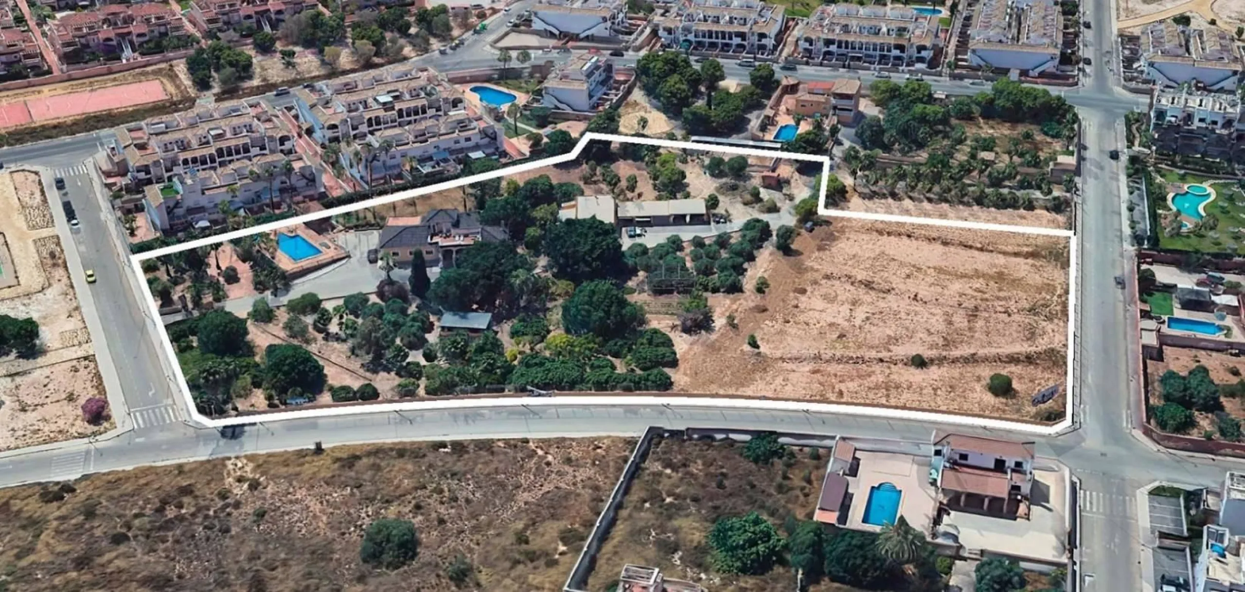 New residential complex located in Punta Prima (Orihuela Costa)