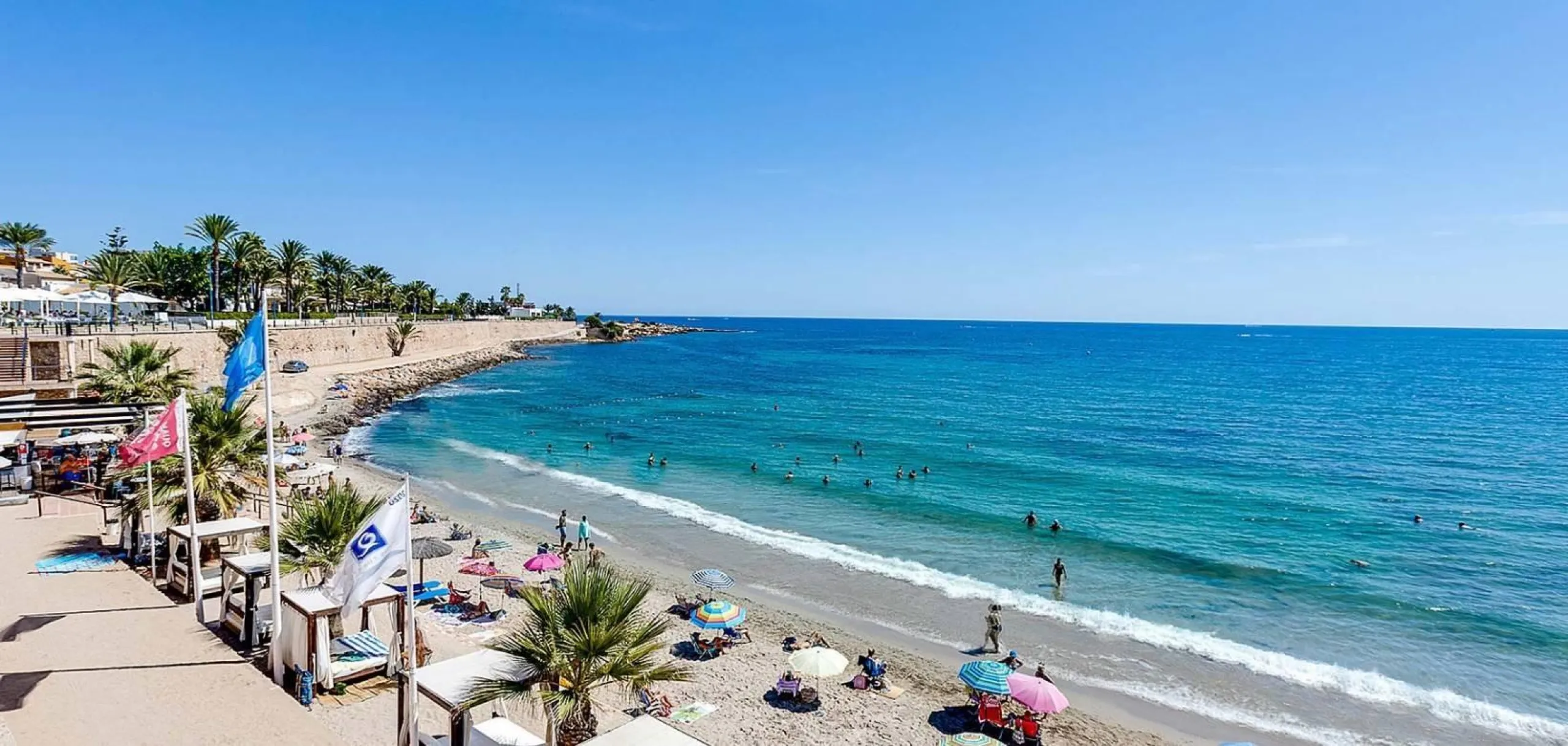 New residential complex located in Punta Prima (Orihuela Costa)
