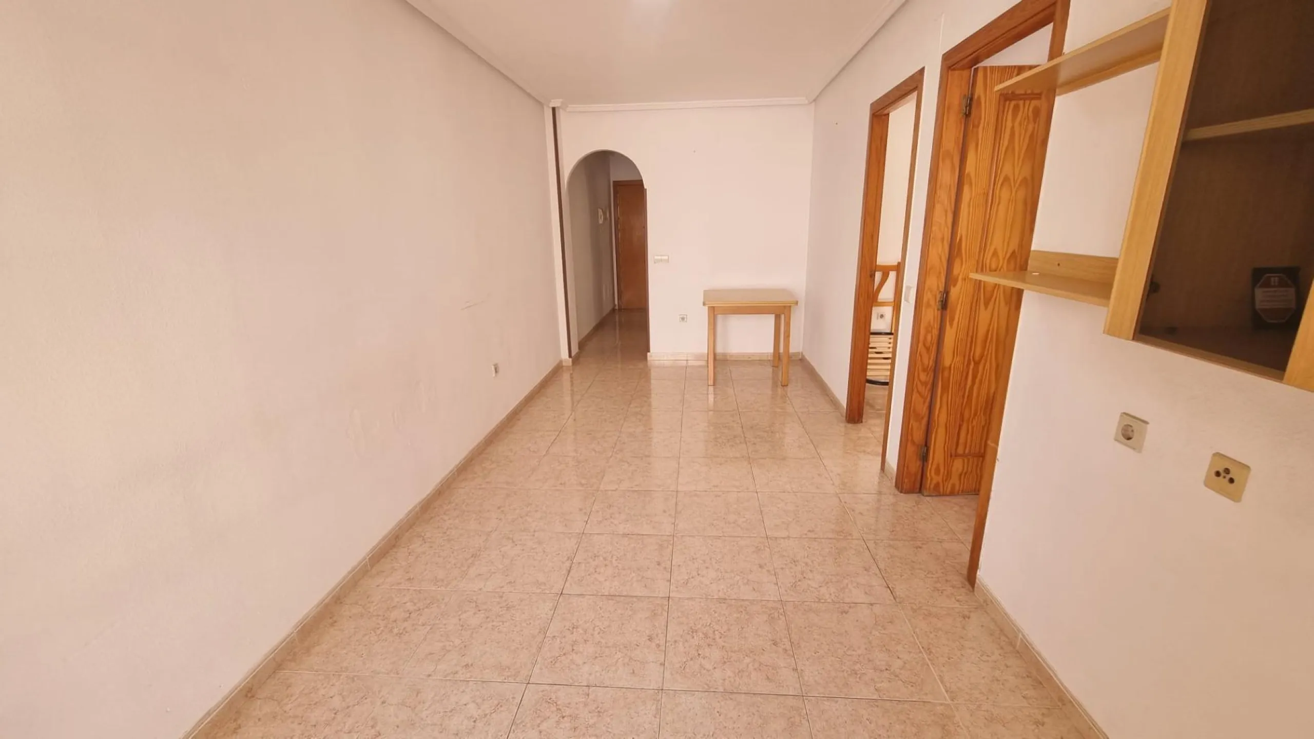 Amplio Apartamento en el Corazón de Torrevieja por €123,000