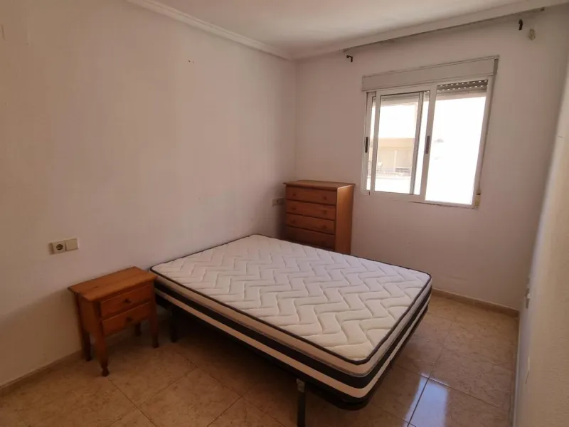 Amplio Apartamento en el Corazón de Torrevieja por €123,000