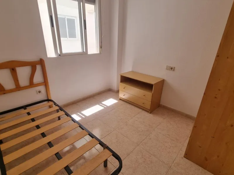 Amplio Apartamento en el Corazón de Torrevieja por €123,000