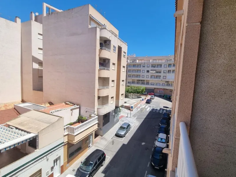 Amplio Apartamento en el Corazón de Torrevieja por €123,000