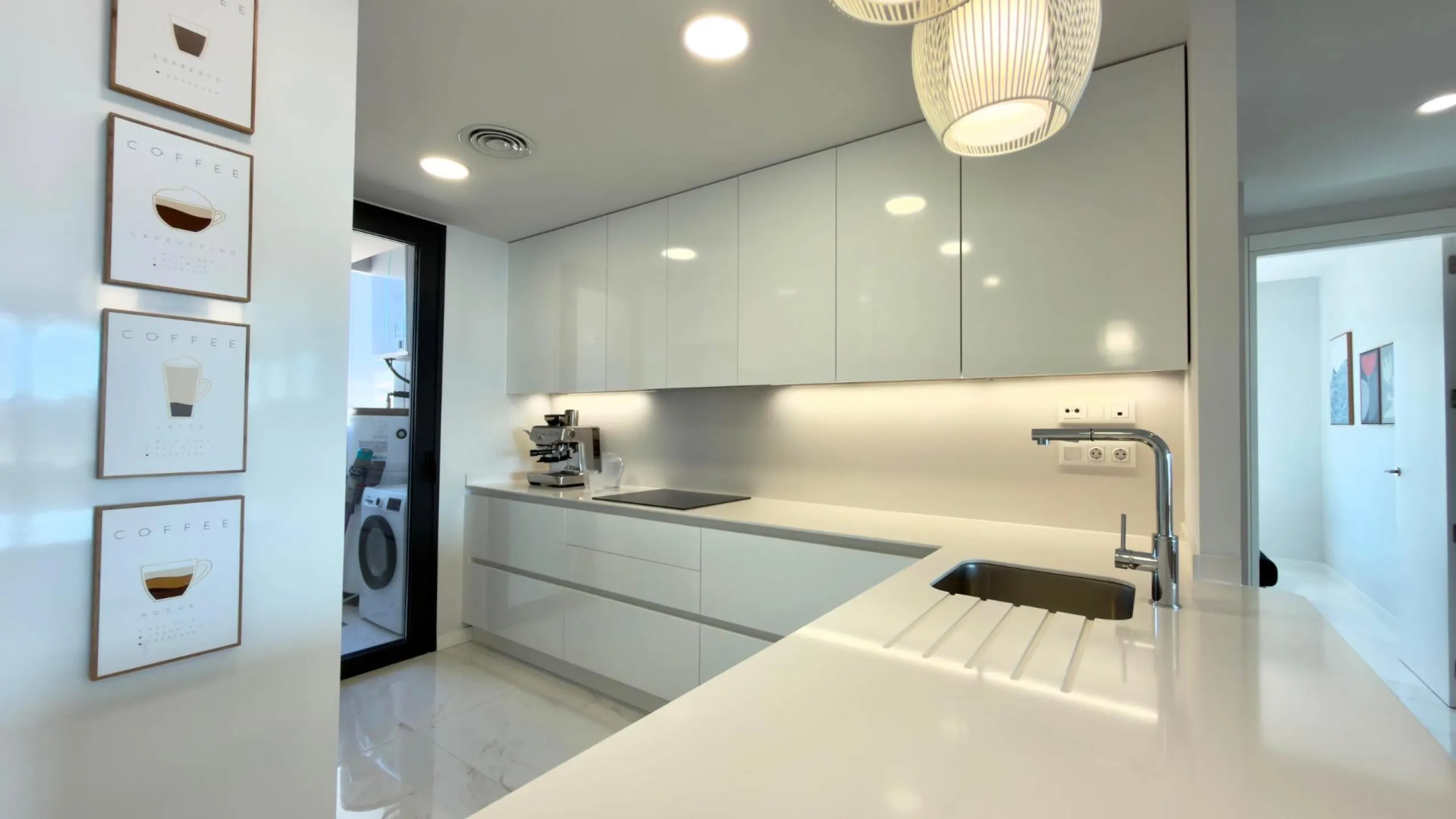 Exclusivo apartamento en Benidorm Beach listo para entrar a vivir