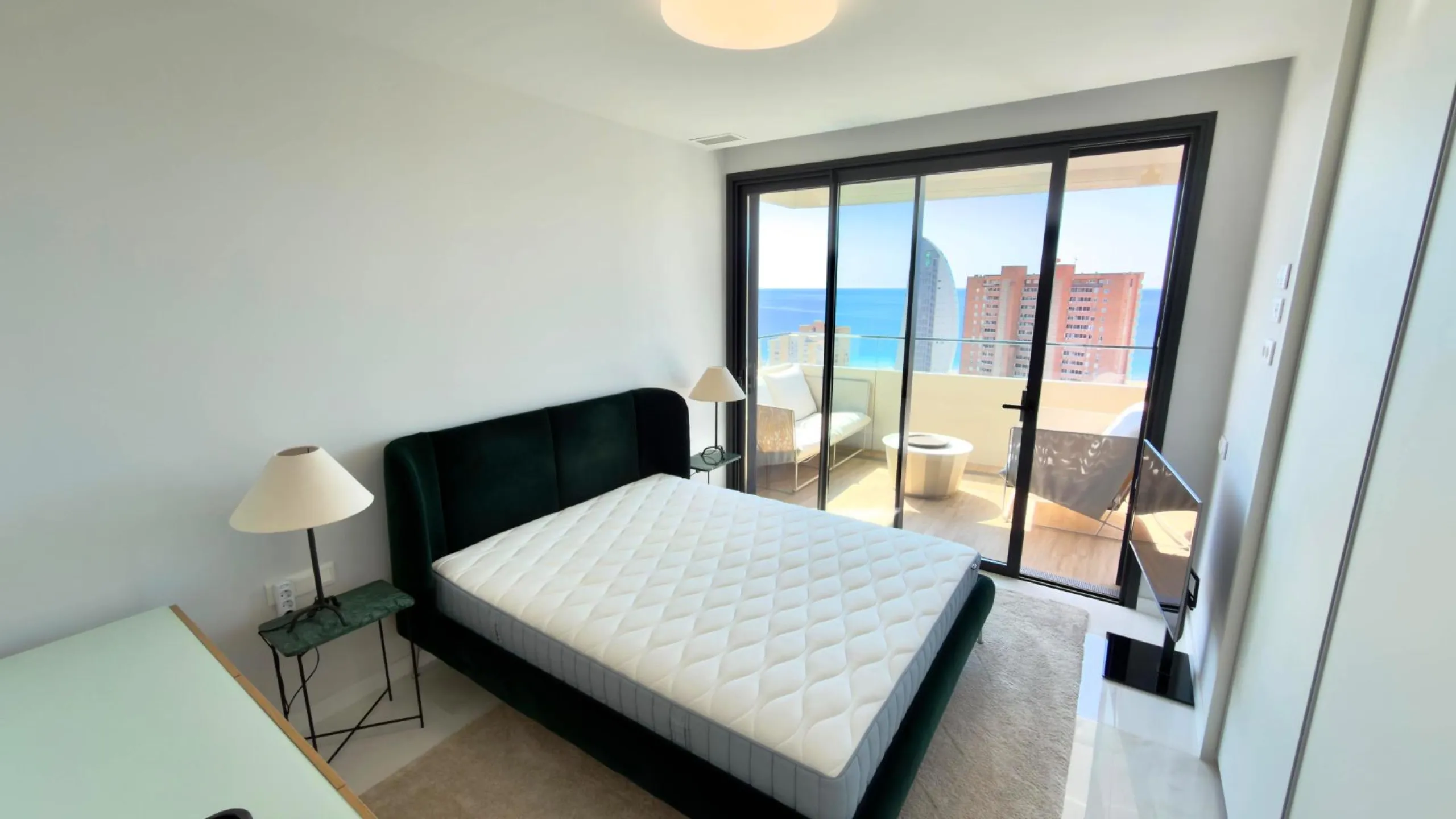 Exclusivo apartamento en Benidorm Beach listo para entrar a vivir