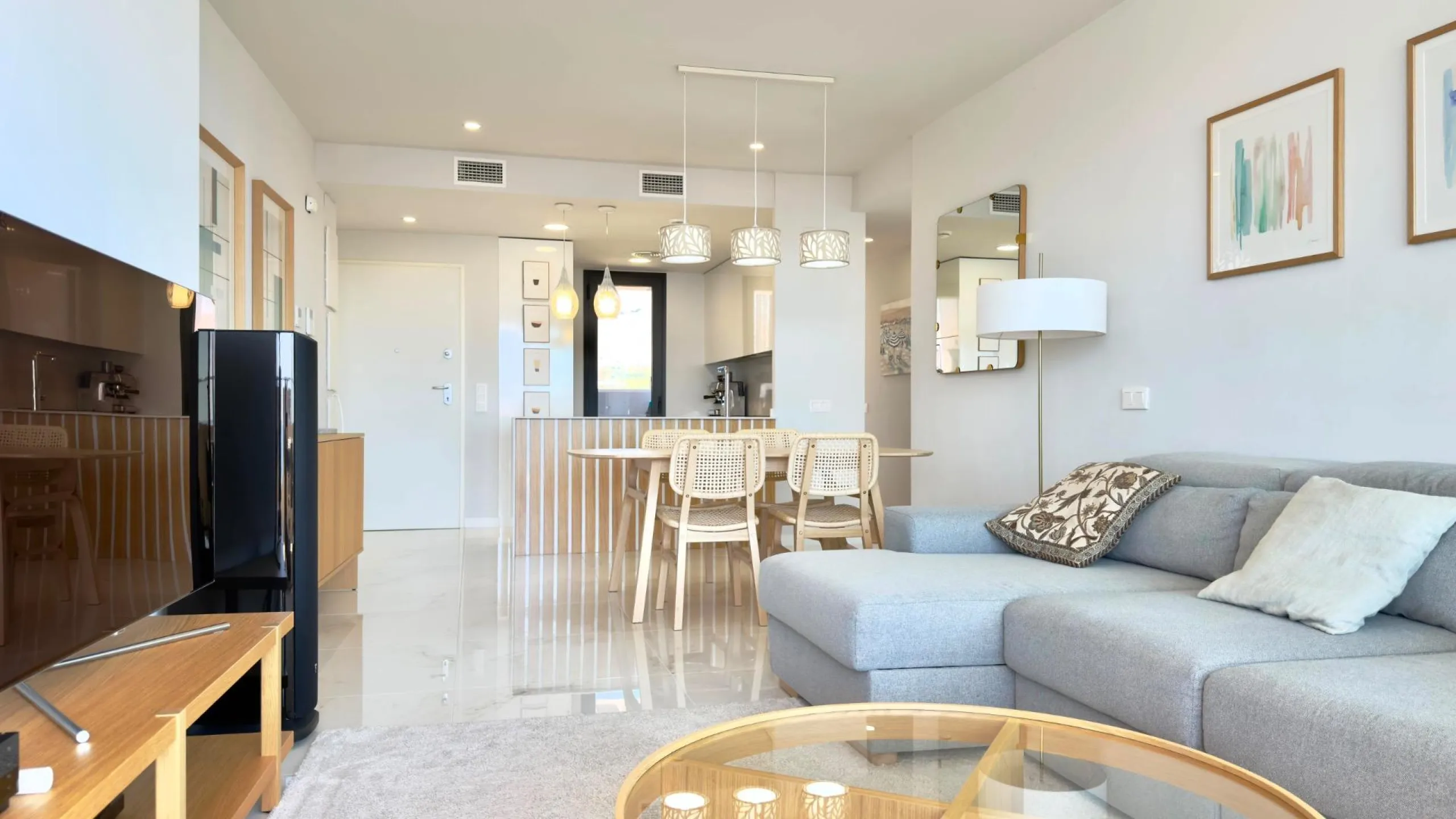Exclusivo apartamento en Benidorm Beach listo para entrar a vivir