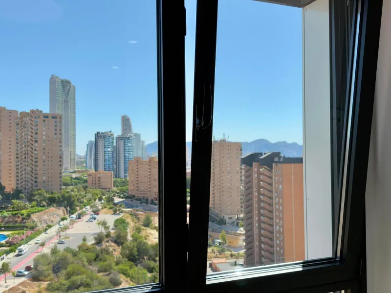 Exclusivo apartamento en Benidorm Beach listo para entrar a vivir