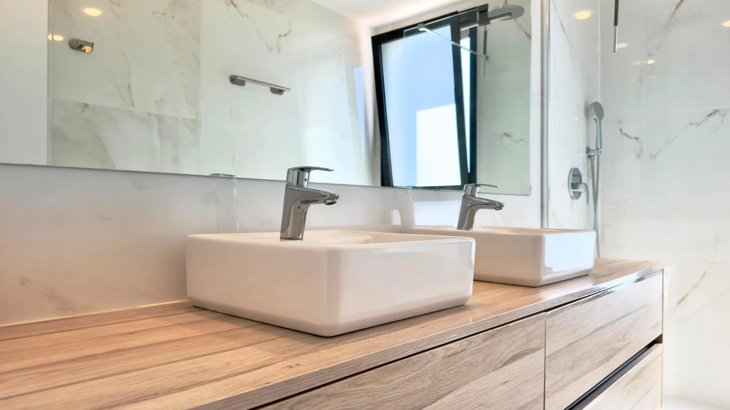Exclusivo apartamento en Benidorm Beach listo para entrar a vivir