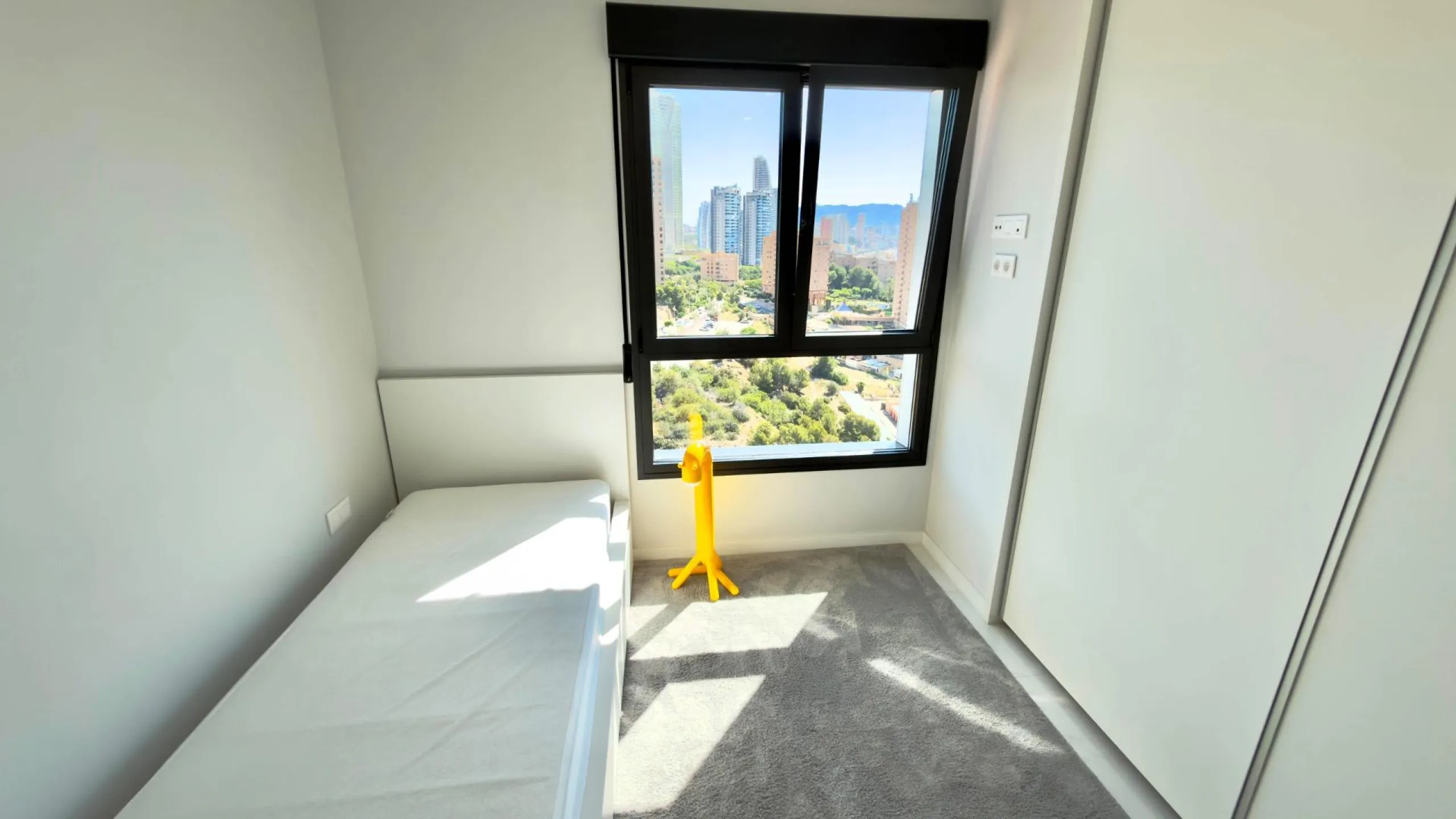 Exclusivo apartamento en Benidorm Beach listo para entrar a vivir