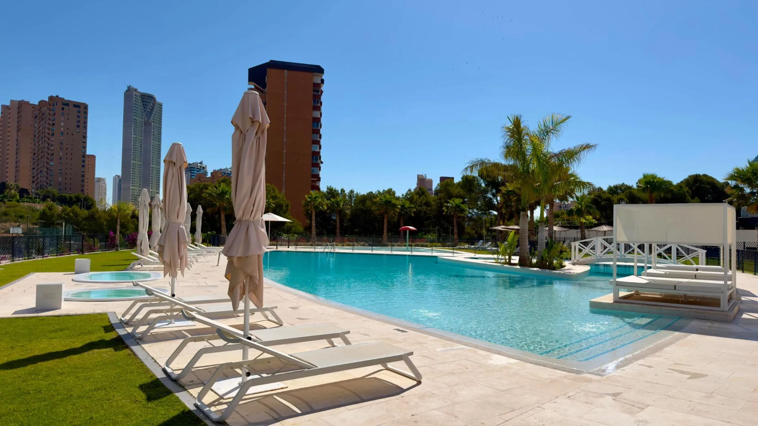 Exclusivo apartamento en Benidorm Beach listo para entrar a vivir