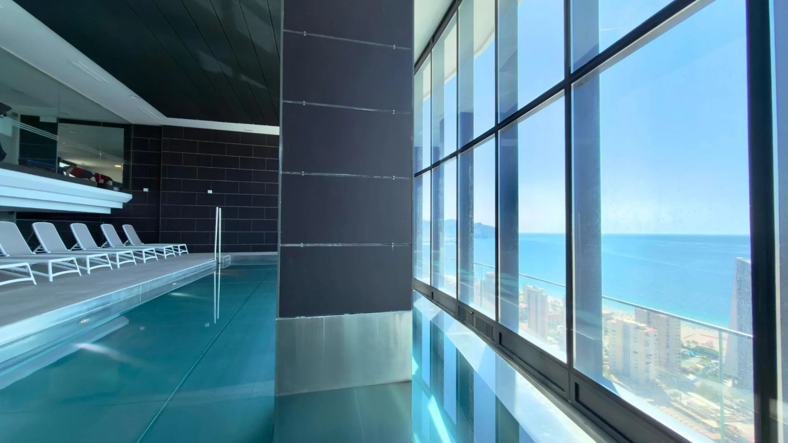 Exclusivo apartamento en Benidorm Beach listo para entrar a vivir