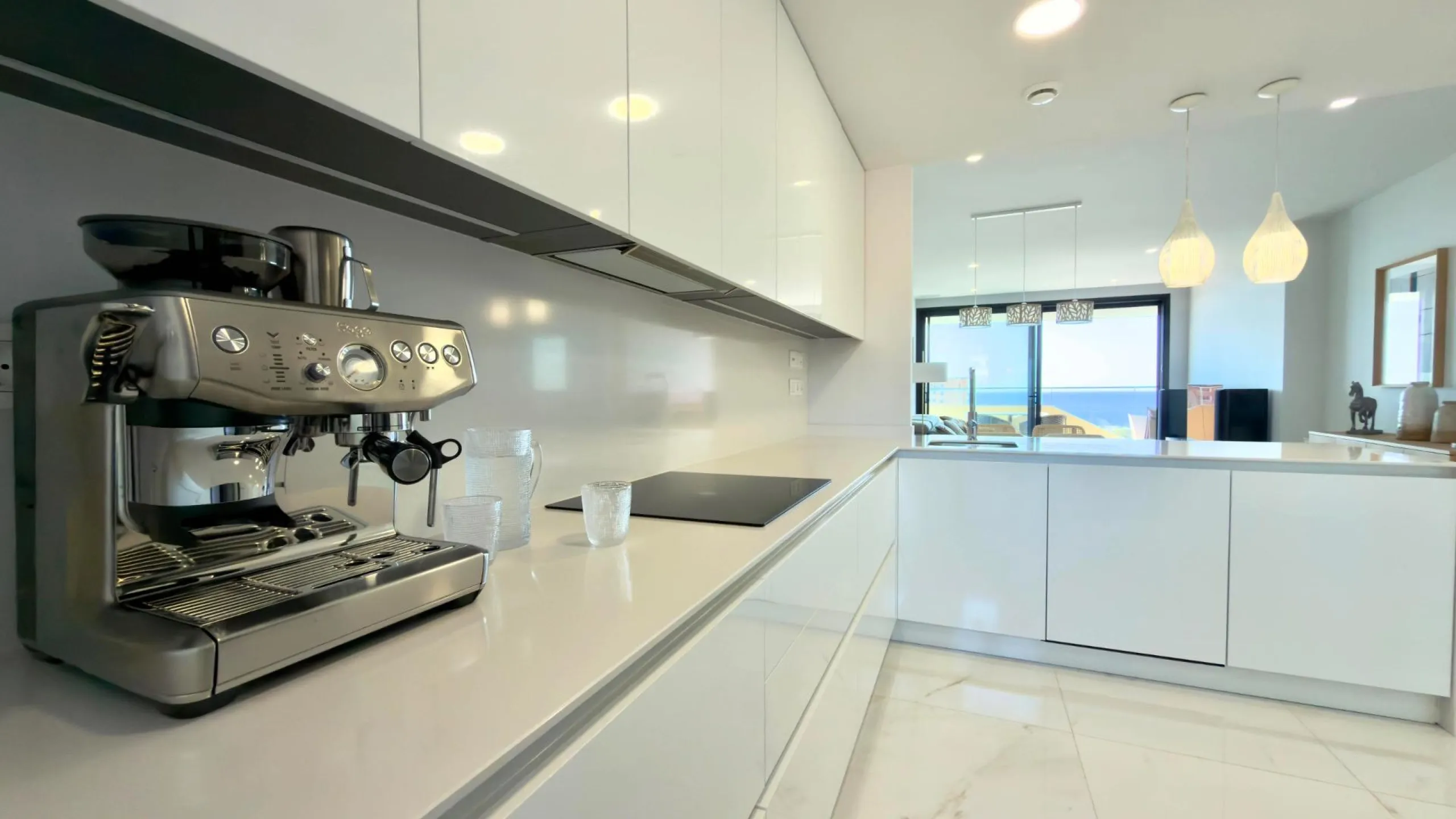 Exclusivo apartamento en Benidorm Beach listo para entrar a vivir