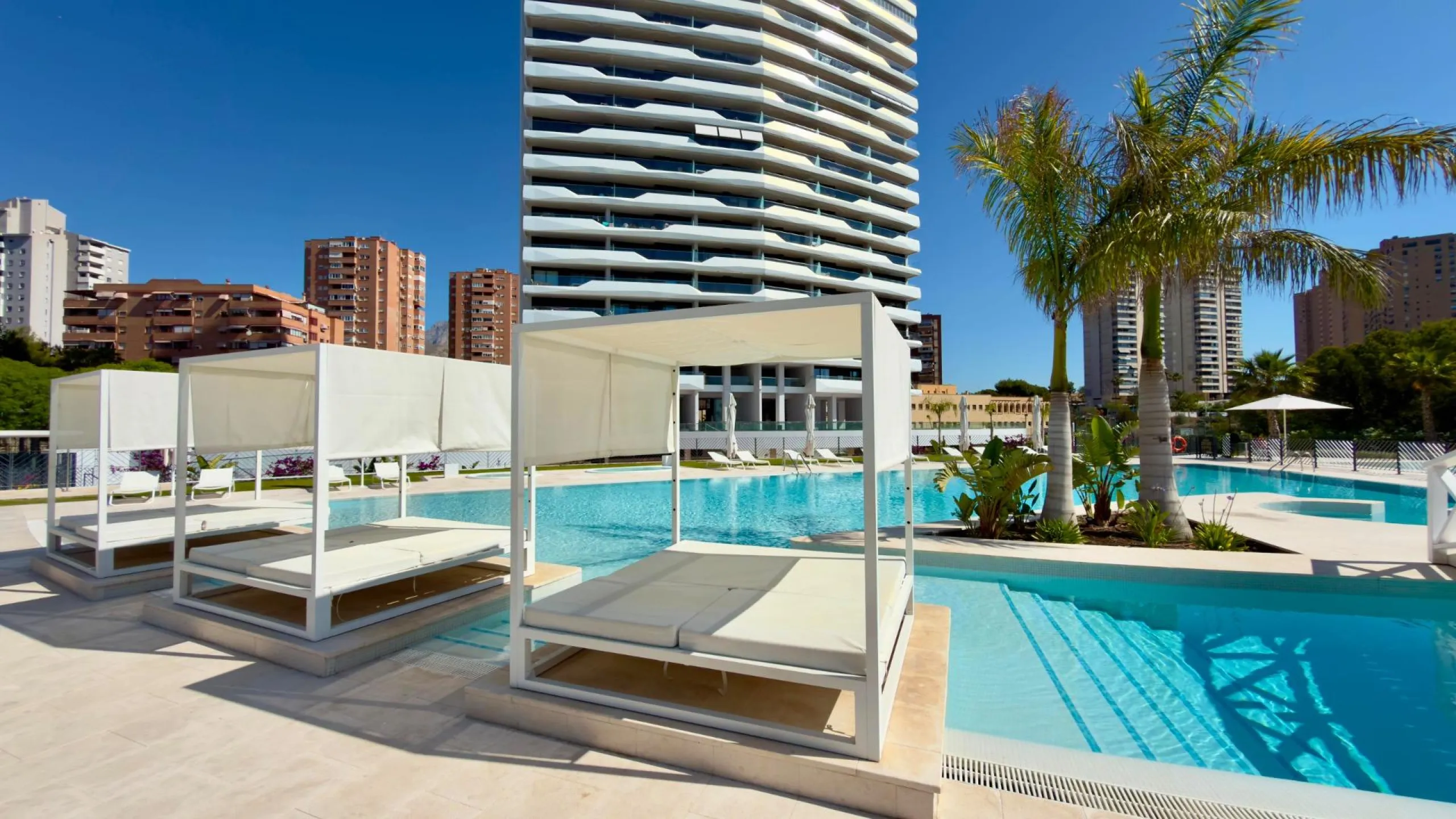 Exclusivo apartamento en Benidorm Beach listo para entrar a vivir