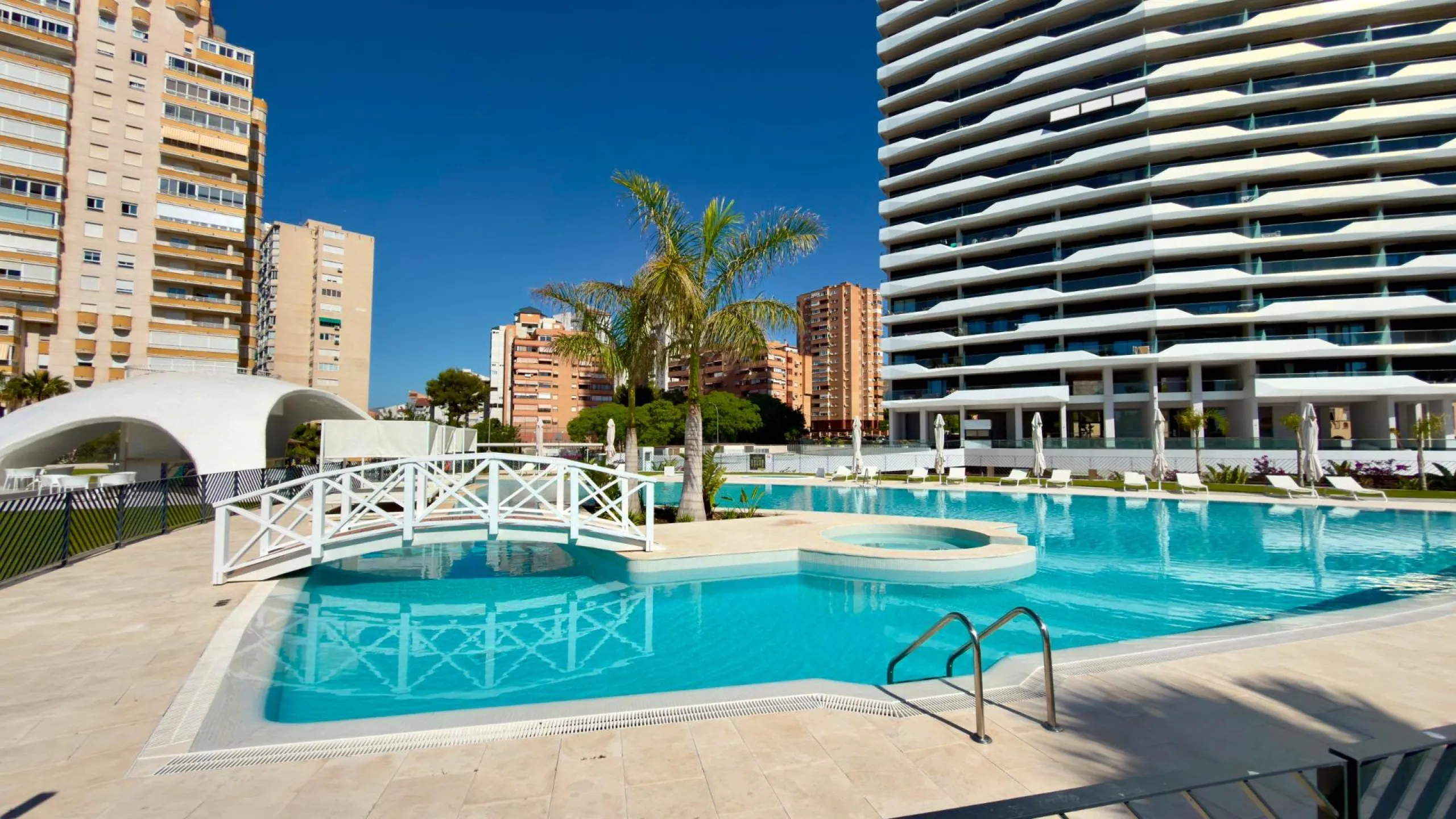 Exclusivo apartamento en Benidorm Beach listo para entrar a vivir