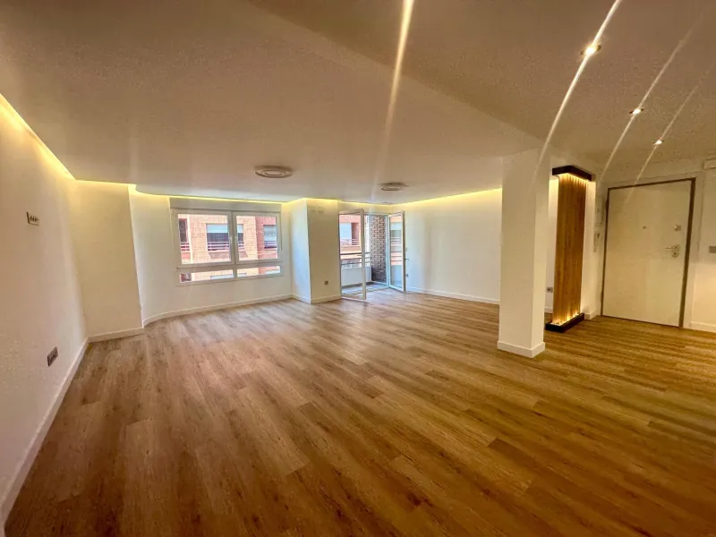 Espectacular vivienda totalmente reformada en una de las mejores zonas de Alicante, junto a El Corte Inglés