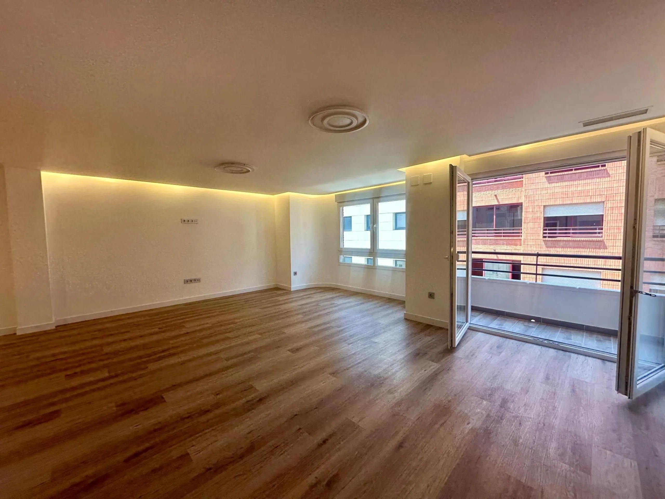Espectacular vivienda totalmente reformada en una de las mejores zonas de Alicante, junto a El Corte Inglés