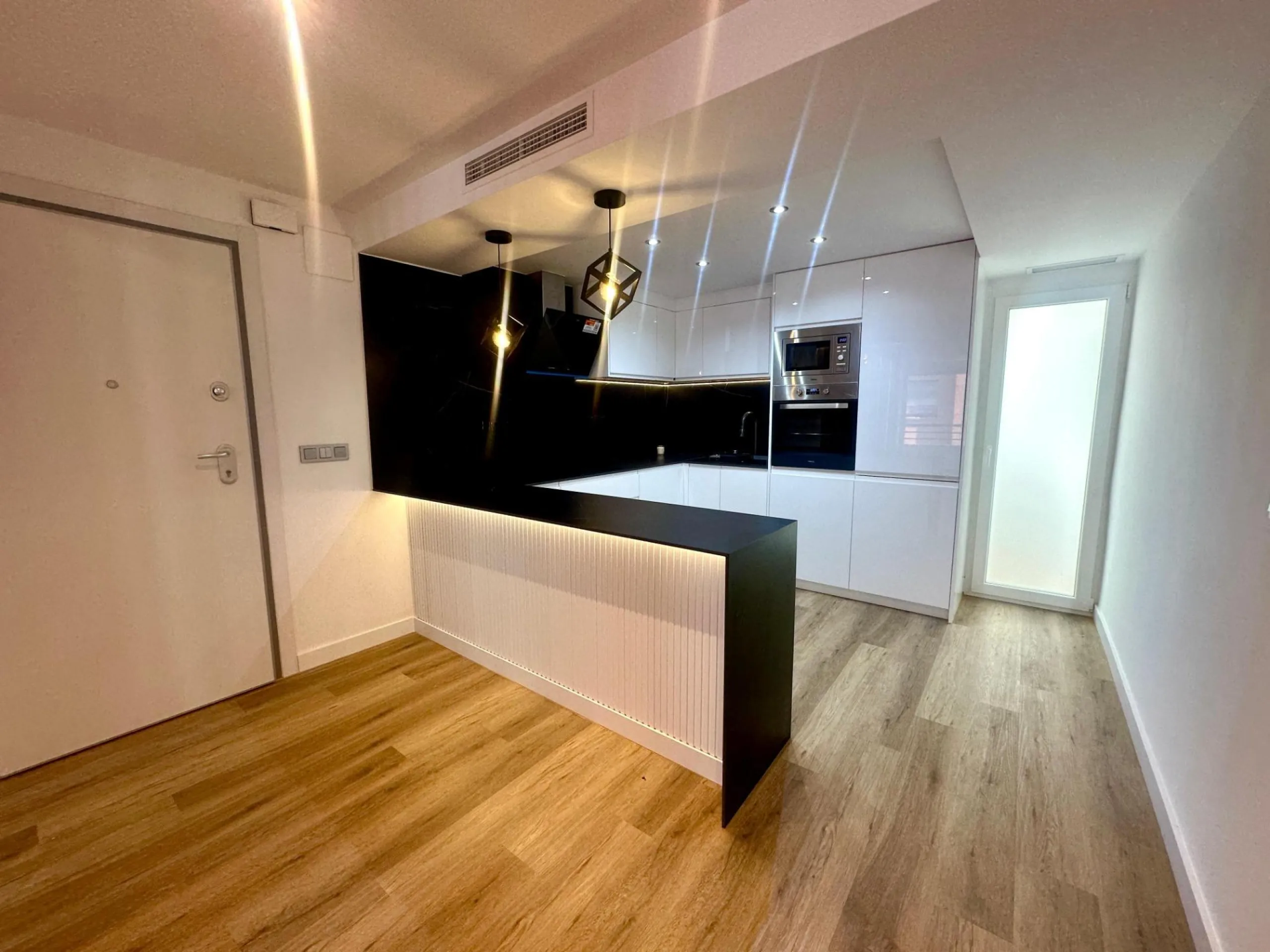 Espectacular vivienda totalmente reformada en una de las mejores zonas de Alicante, junto a El Corte Inglés