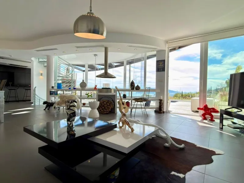 Exclusivo penthouse en Altea con espectaculares vistas panorámicas a la Bahía de Altea y al mar Mediterráneo 🌊