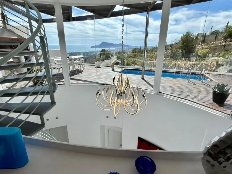 Exclusivo penthouse en Altea con espectaculares vistas panorámicas a la Bahía de Altea y al mar Mediterráneo 🌊