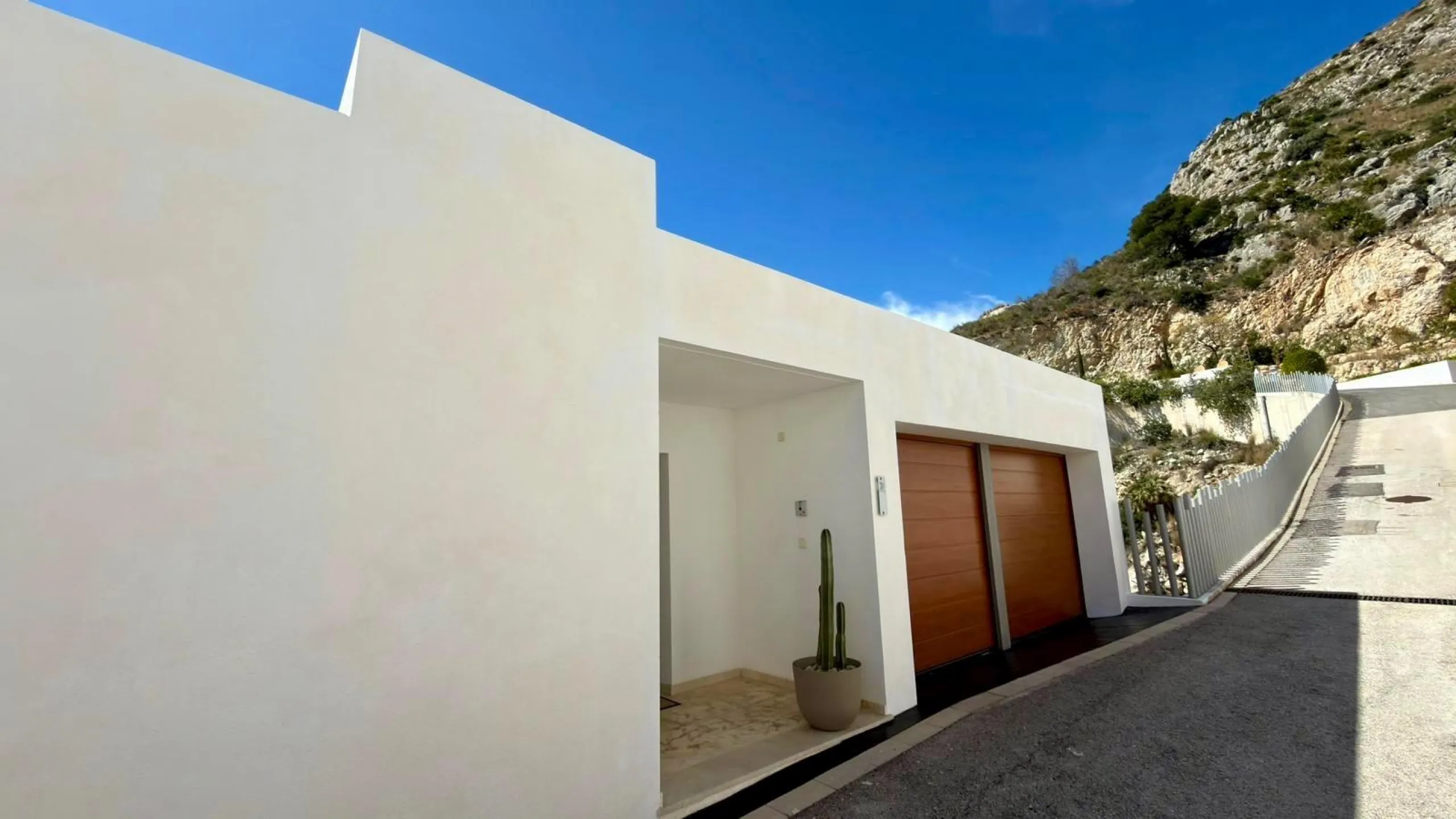 Exclusivo penthouse en Altea con espectaculares vistas panorámicas a la Bahía de Altea y al mar Mediterráneo 🌊