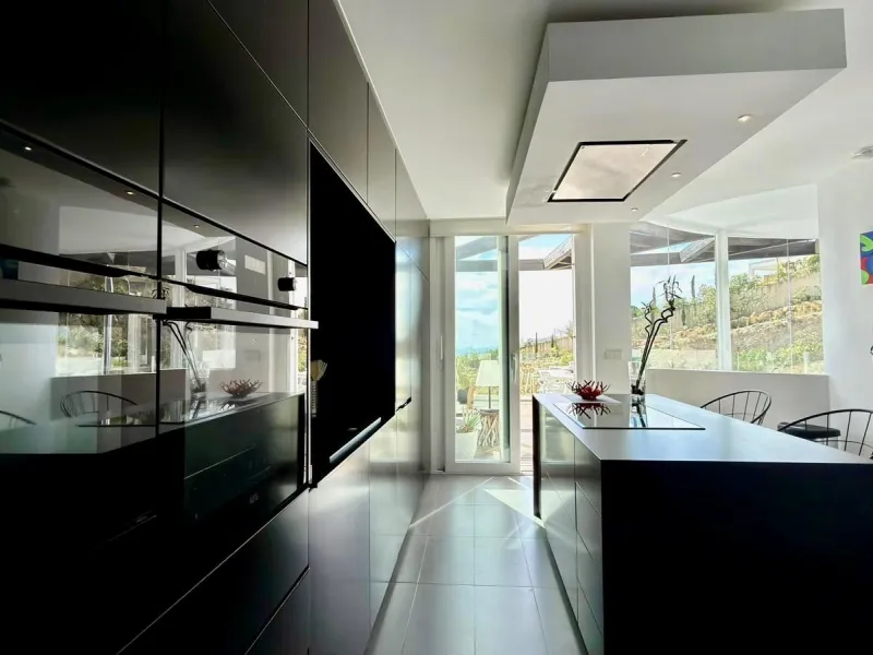 Exclusivo penthouse en Altea con espectaculares vistas panorámicas a la Bahía de Altea y al mar Mediterráneo 🌊