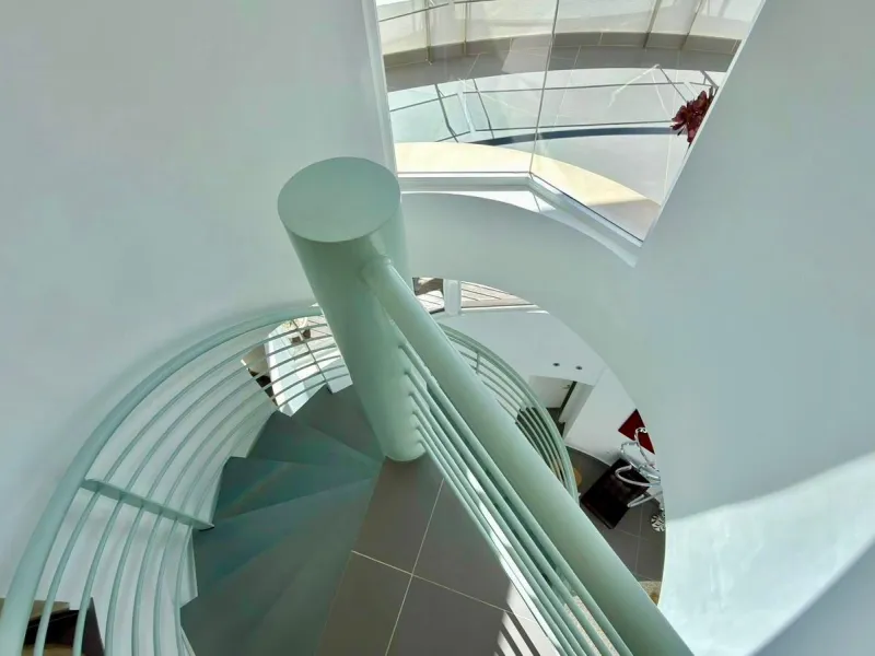 Exclusivo penthouse en Altea con espectaculares vistas panorámicas a la Bahía de Altea y al mar Mediterráneo 🌊