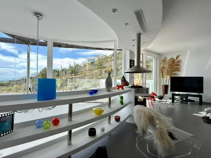 Exclusivo penthouse en Altea con espectaculares vistas panorámicas a la Bahía de Altea y al mar Mediterráneo 🌊