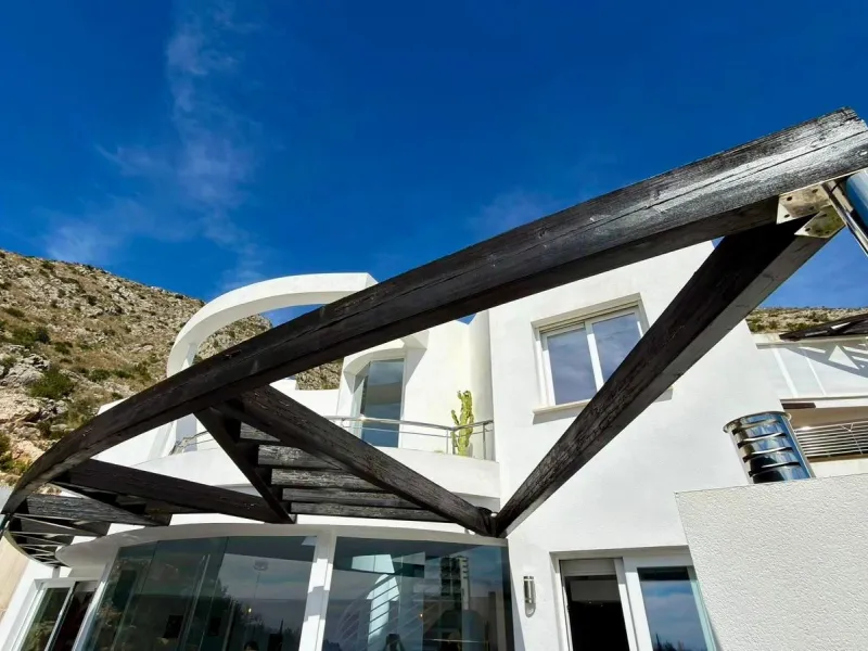 Exclusivo penthouse en Altea con espectaculares vistas panorámicas a la Bahía de Altea y al mar Mediterráneo 🌊