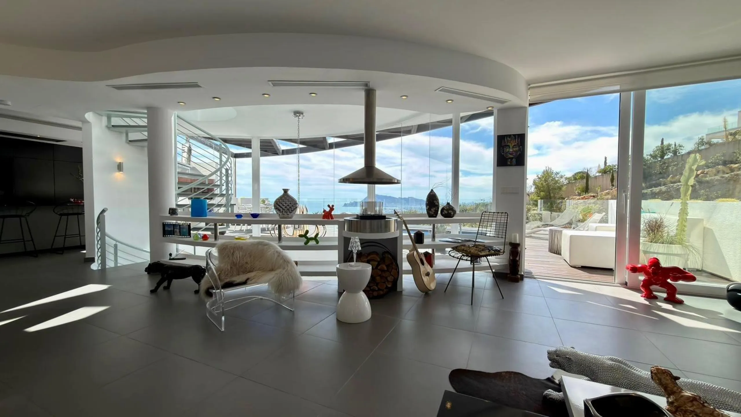 Exclusivo penthouse en Altea con espectaculares vistas panorámicas a la Bahía de Altea y al mar Mediterráneo 🌊