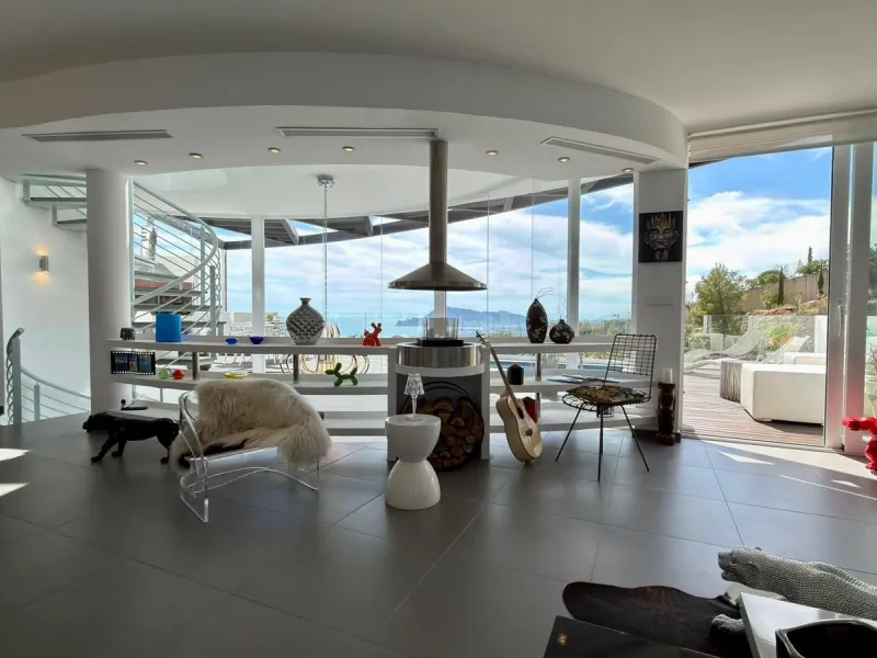 Exclusivo penthouse en Altea con espectaculares vistas panorámicas a la Bahía de Altea y al mar Mediterráneo 🌊