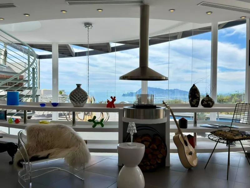 Exclusivo penthouse en Altea con espectaculares vistas panorámicas a la Bahía de Altea y al mar Mediterráneo 🌊