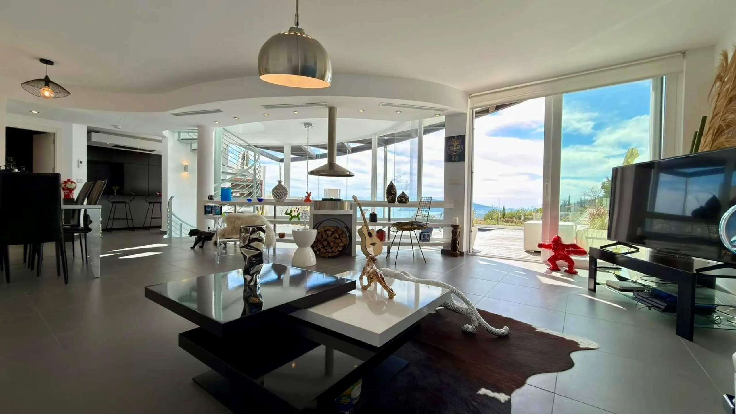 Exclusivo penthouse en Altea con espectaculares vistas panorámicas a la Bahía de Altea y al mar Mediterráneo 🌊