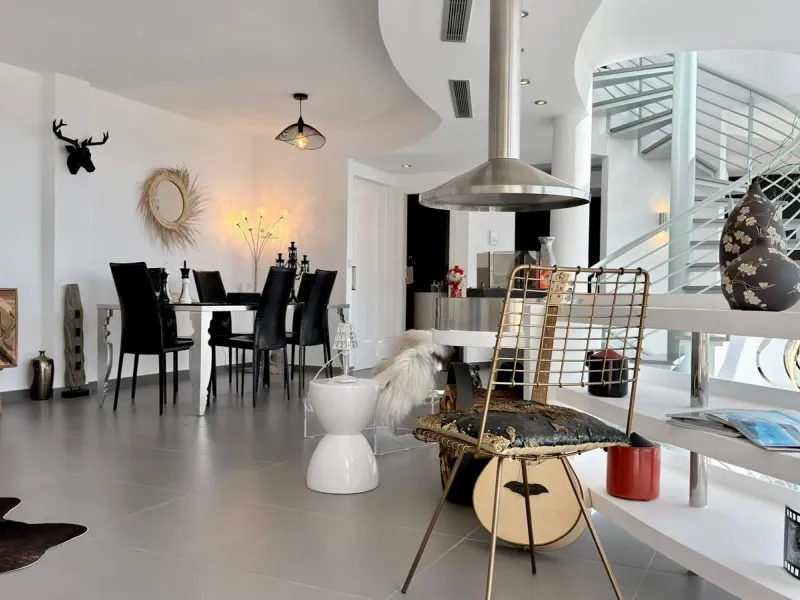 Exclusivo penthouse en Altea con espectaculares vistas panorámicas a la Bahía de Altea y al mar Mediterráneo 🌊