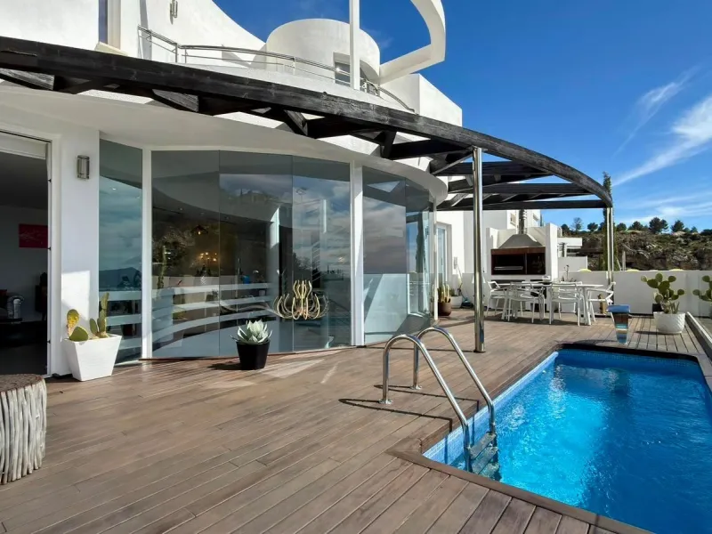 Exclusivo penthouse en Altea con espectaculares vistas panorámicas a la Bahía de Altea y al mar Mediterráneo 🌊