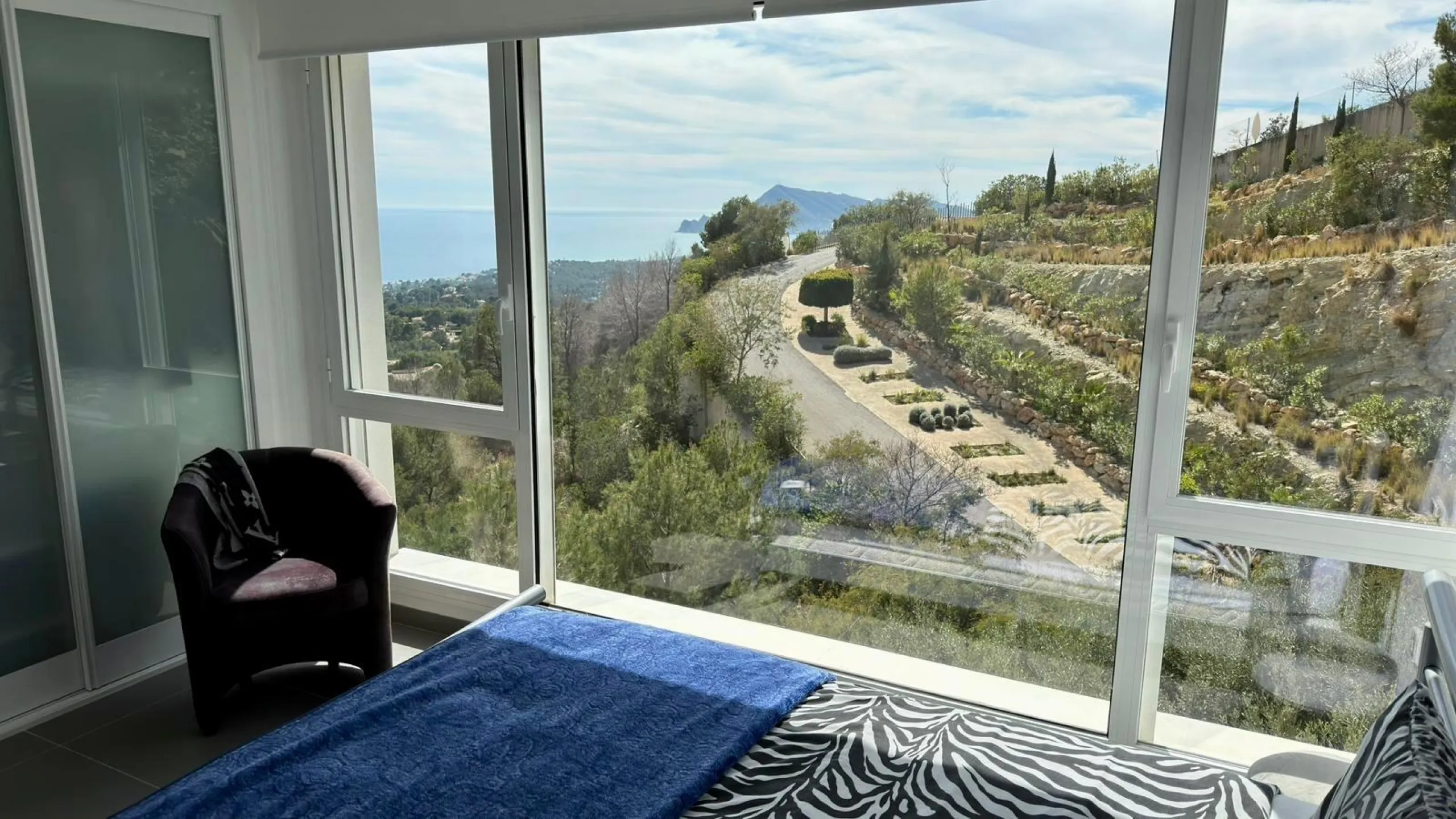 Exclusivo penthouse en Altea con espectaculares vistas panorámicas a la Bahía de Altea y al mar Mediterráneo 🌊