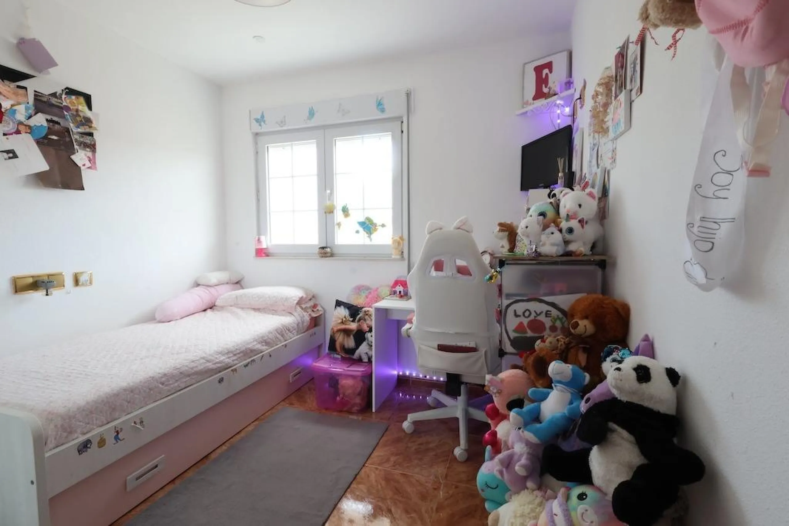 ÁTICO EN AV.PARIS DE 3 DORM. 2 BAÑOS. CON SUPERFICIE DE 113 M2.