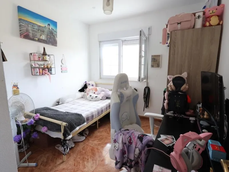 ÁTICO EN AV.PARIS DE 3 DORM. 2 BAÑOS. CON SUPERFICIE DE 113 M2.