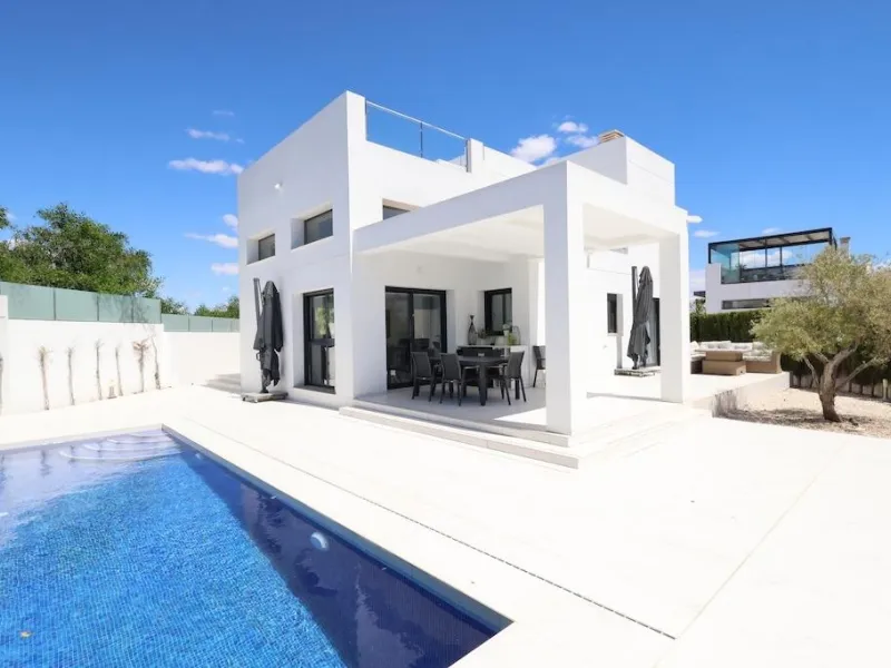 Ciudad Quesada Chalet moderno