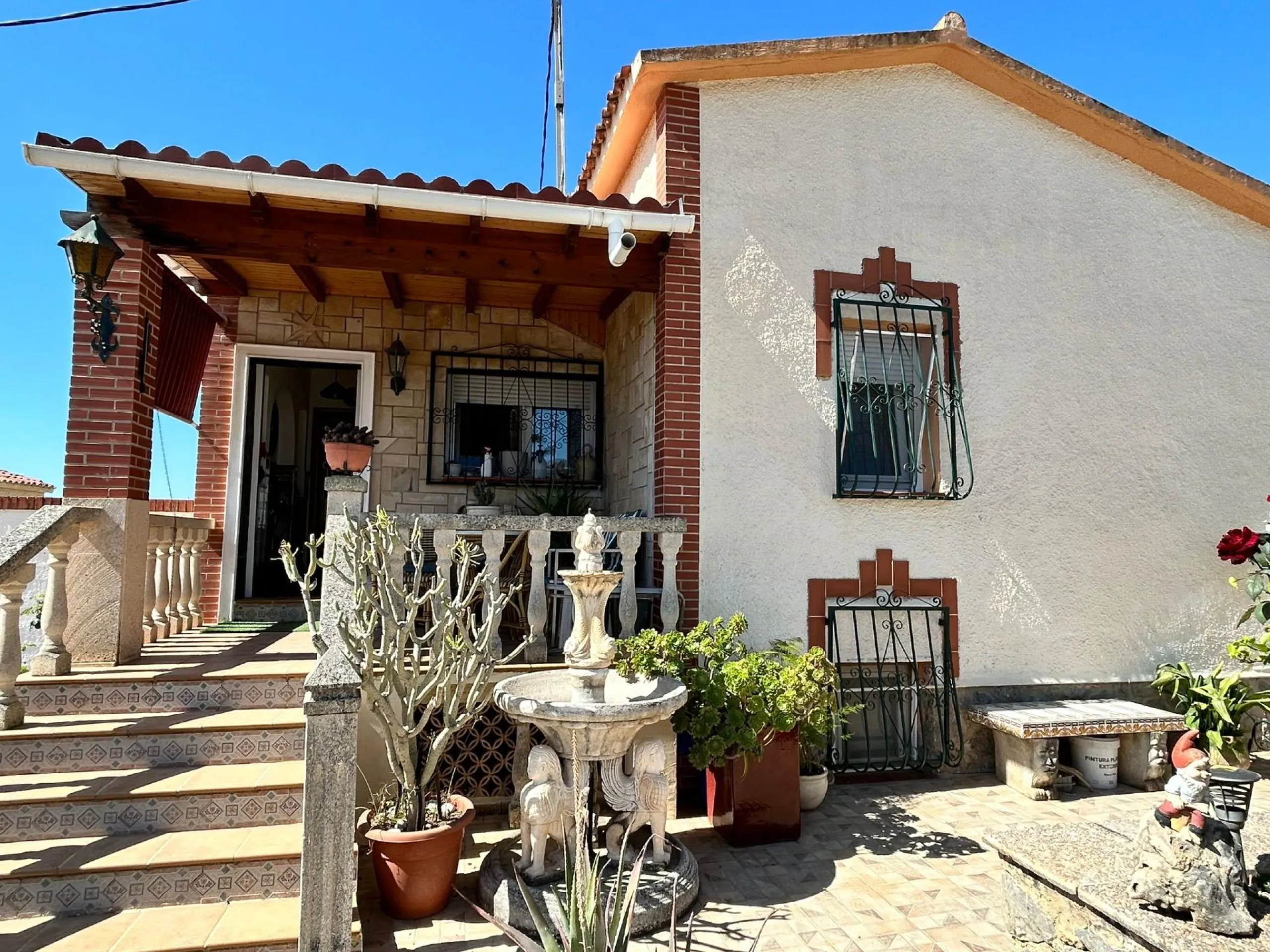 🏡 Independent chalet with private pool and large plot — La Nucía, Alicante
