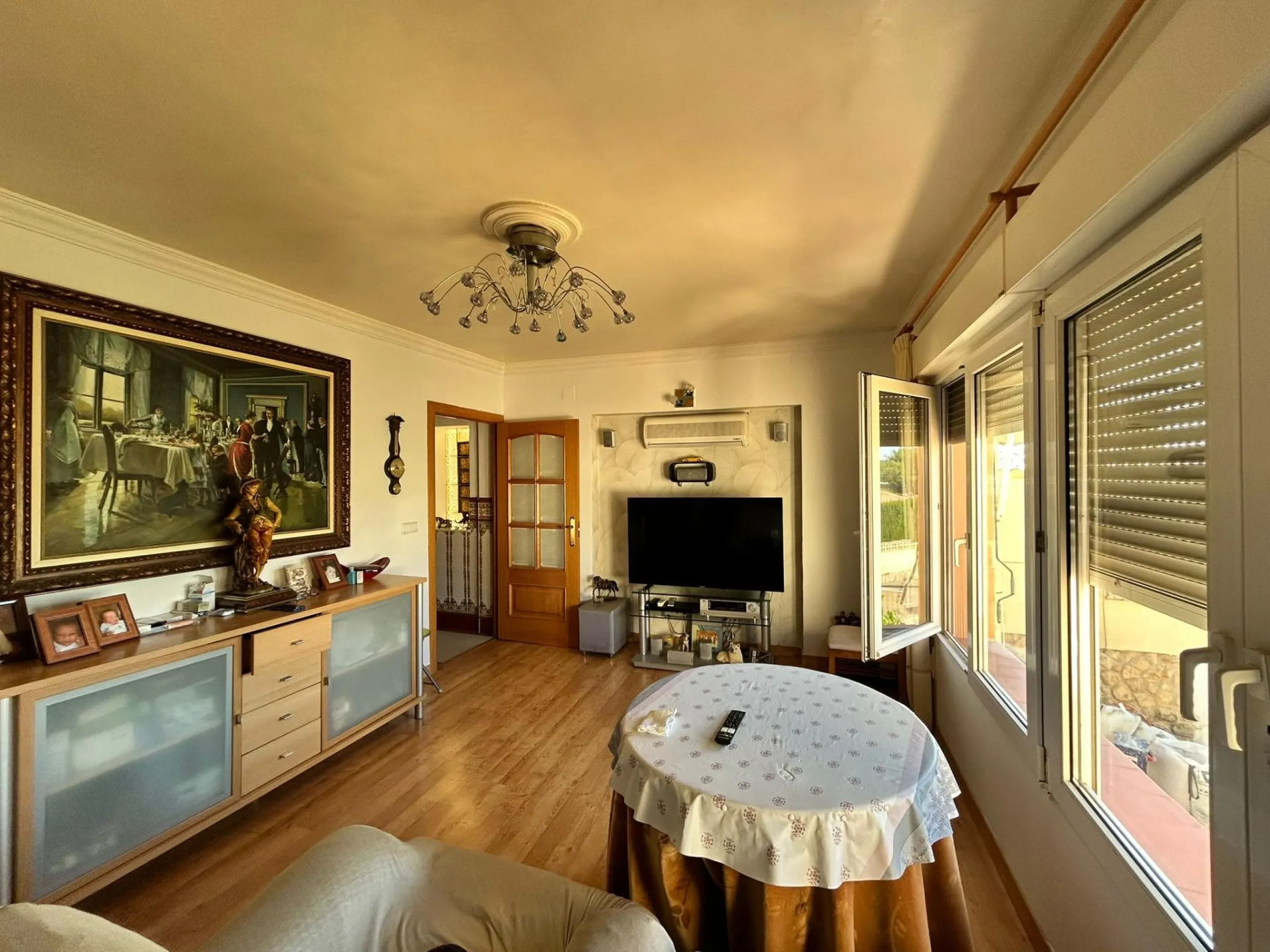 🏡 Independent chalet with private pool and large plot — La Nucía, Alicante
