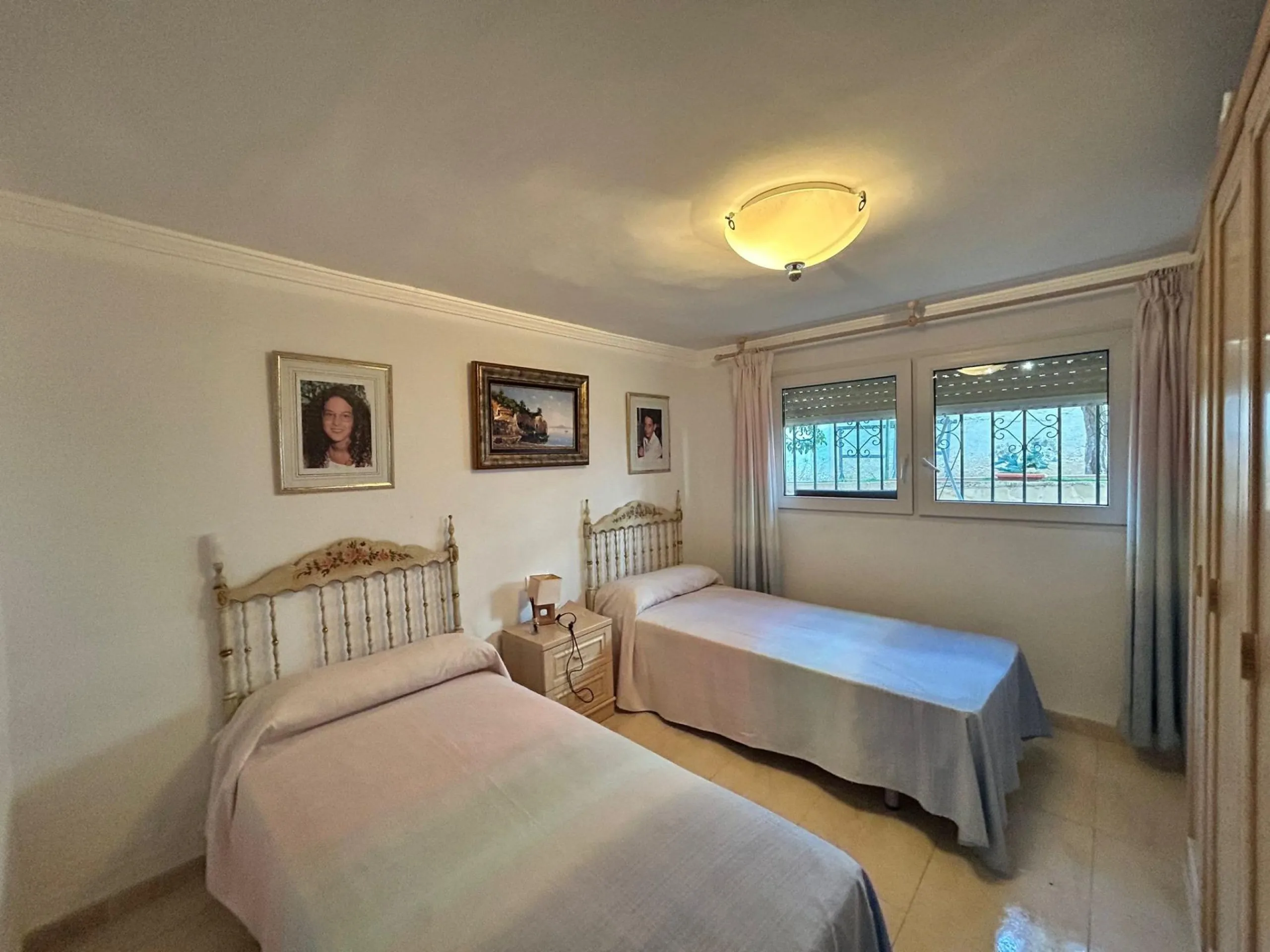 🏡 Independent chalet with private pool and large plot — La Nucía, Alicante